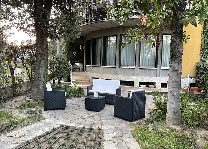 Villa Mase